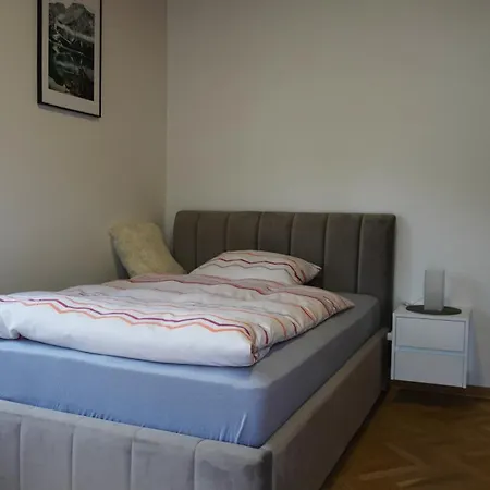 Zona Apartment