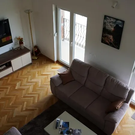 Zona Apartman *
