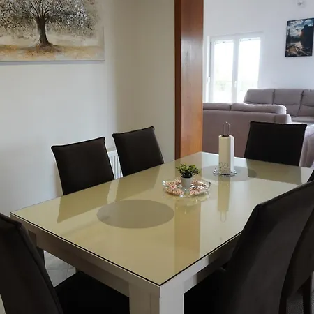 Zona Apartman
