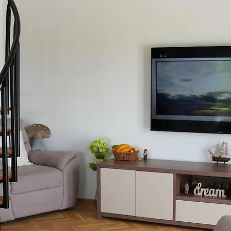 Apartman Zona *