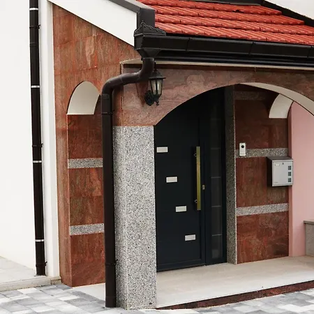 Apartment Zona Siroki Brijeg